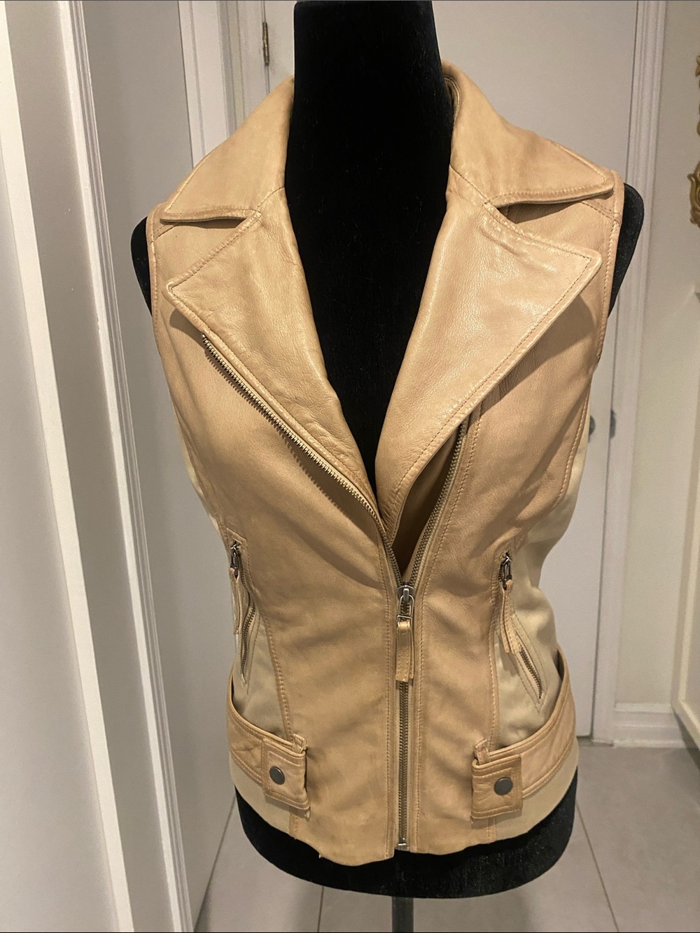 Blink by DANIER Tan zip-up Leather Moto line lined Vest Size XX Small